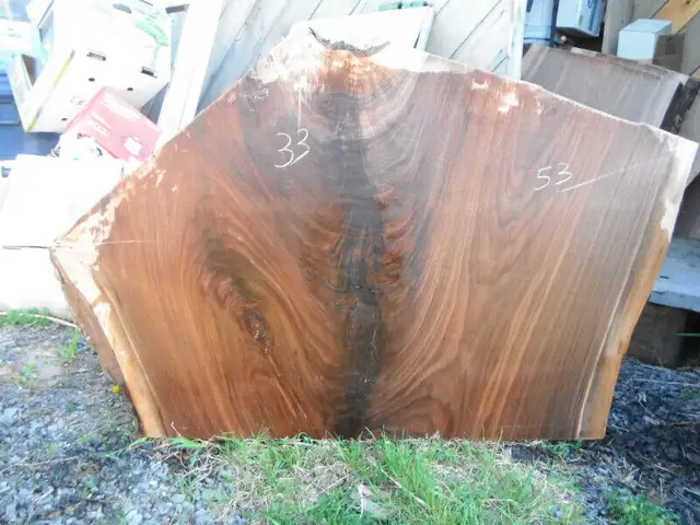 Live edge walnut slabs for table tops in Other in Ottawa - Image 3