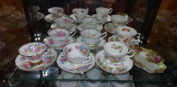 GORGEOUS VINTAGE ENGLISH BONE CHINA CUPS WITH SAUCERS 12-15$ EAC