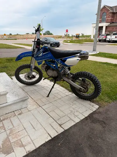 Hardly ever used it. 125cc Apollo Dirt Bike. Good condition. Make an offer!