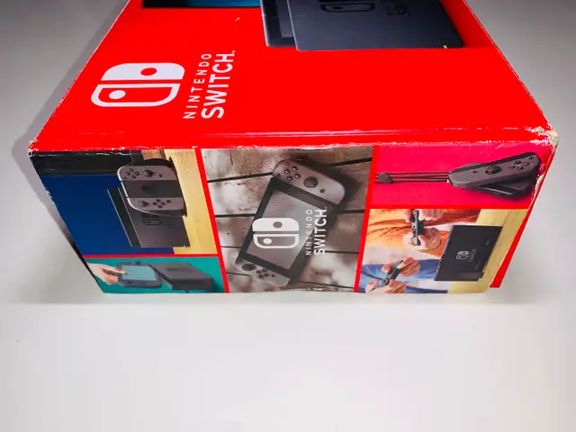 NINTENDO SWITCH V.2-CONSOLE BOX (BOX ONLY) (C011) in Nintendo Switch in City of Montréal - Image 9