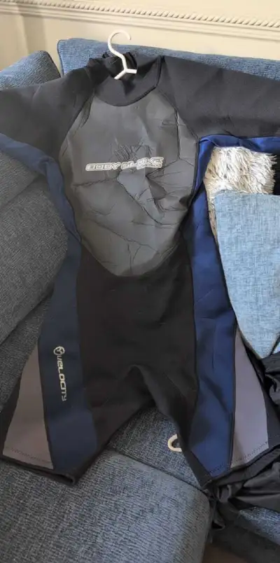 3  WetSuits Body Glove demi cuisse  homme , femme et enfant, View more