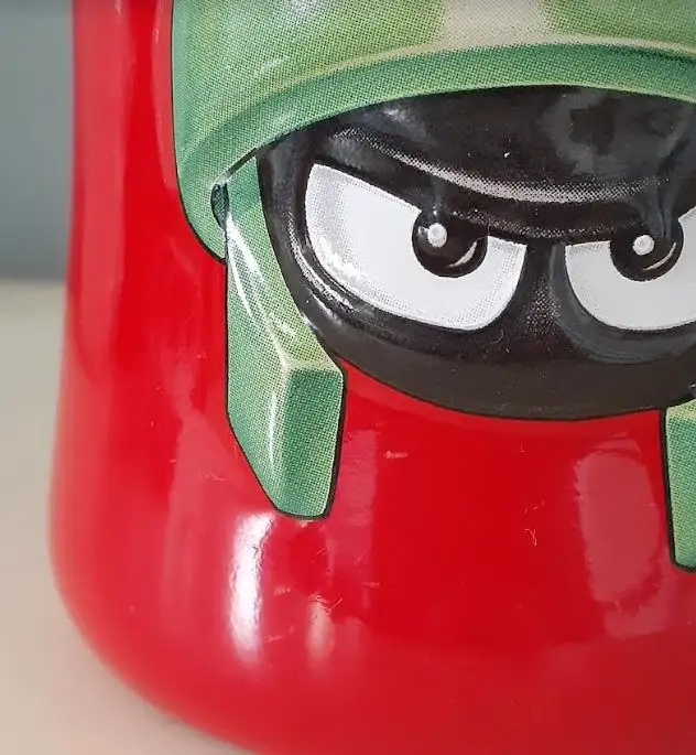 Marvin the Martian red embossed 3D coffee mug cup Warner Looney in Arts & Collectibles in Markham / York Region - Image 9