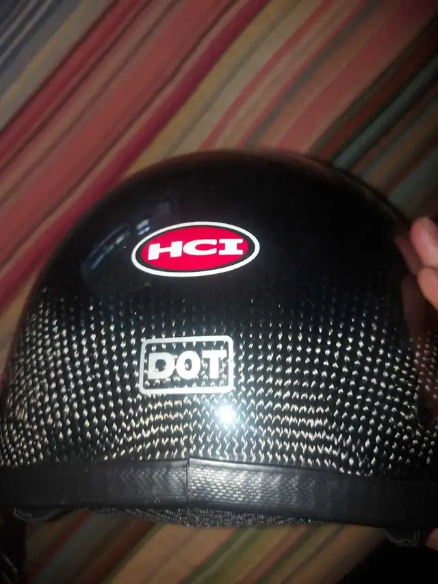 casque de moto hci dot femme in Motorcycle Parts & Accessories in West Island - Image 3