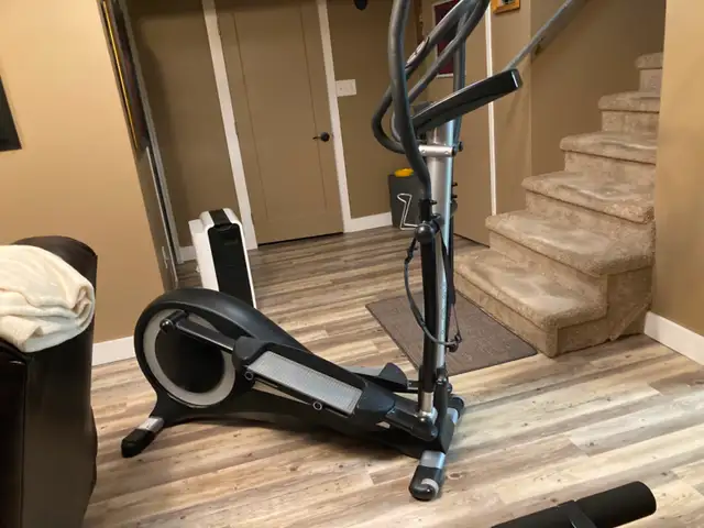 Moving must sell exercise equipment. in Exercise Equipment in Cranbrook - Image 5