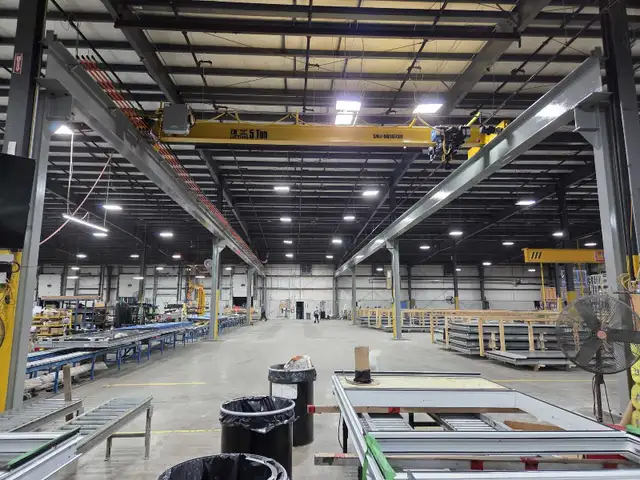 overhead cranes in Other Business & Industrial in Barrie - Image 10