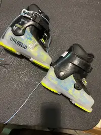 Jr Ski Boots.Dalbello Menace 2.0 GW 2022 - Junior 21.5 USED