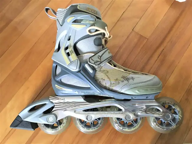 ROLLERBLADE Spark 84LX Rollerblades Inline Skates Size Womens 6. in Skates & Blades in City of Montréal - Image 4