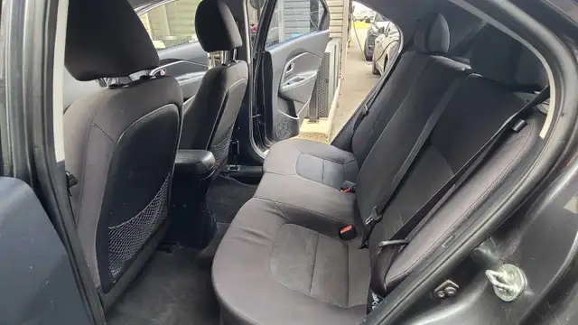 Kia Rio LX598236127036723205