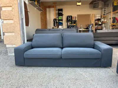 Upgrade your living room with this stylish and comfortable 2-piece sofa set! ❌ Has some wear and tea...