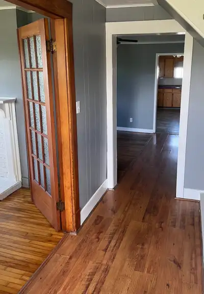 Large 3 bedroom, 1 bathroom home. Located in New Waterford. * No pets allowed * Looking for quiet wo...