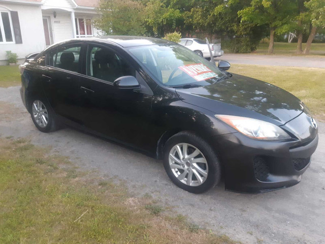 mazda 3 sky active GS  m 6 vitesse A1 dans Autos et camions  à Laval/Rive Nord - Image 2