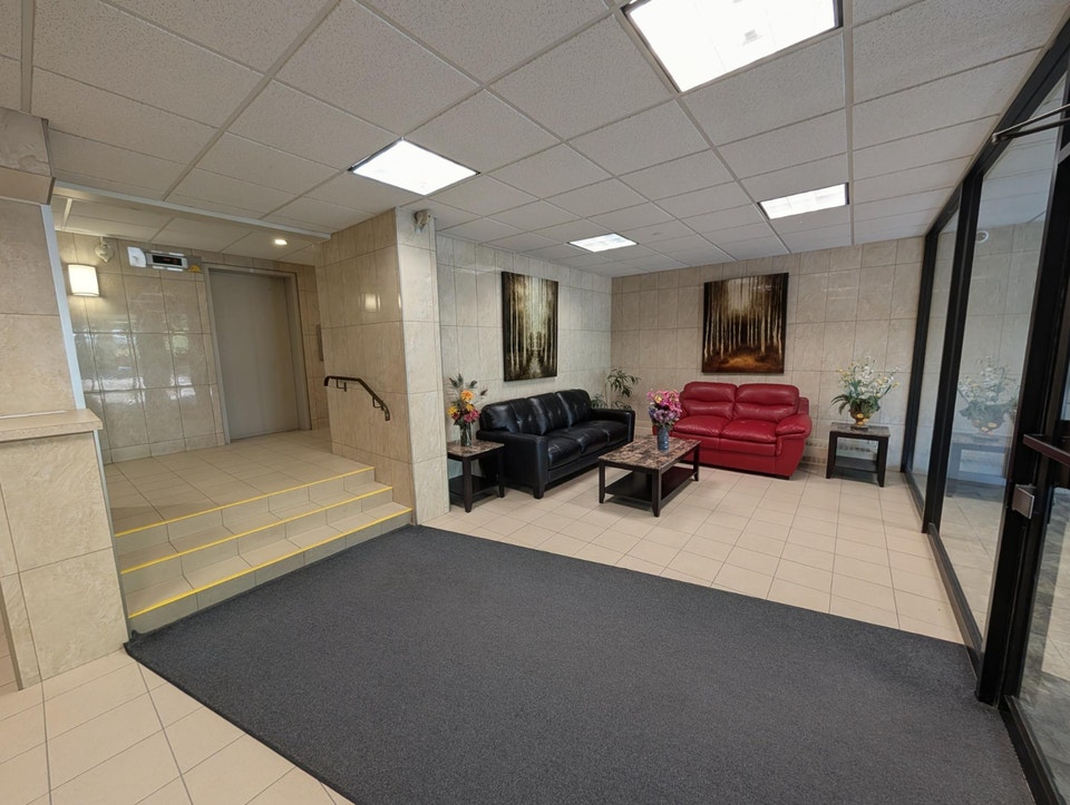 1 & 2 BEDROOM APARTMENT - ALL UTILITIES INCLDUED - $1870.00 2
