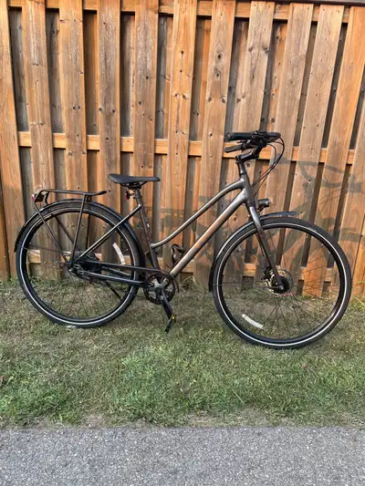 Trek District 4 Stagger, View more