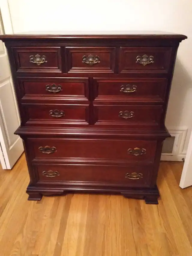 Gibbard Legacy Queen Solid Mahogany Legacy 6 Piece Bedroom Set in Dressers & Wardrobes in City of Toronto - Image 4