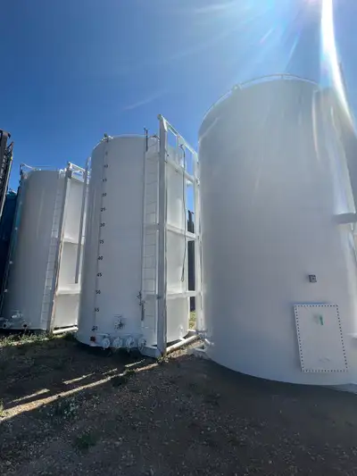 400 BBL Refurbished storage tanks, View more