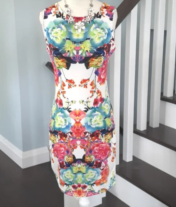 H&M multi-colour floral kaleidoscope sheath dress Size M in Women's - Dresses & Skirts in Markham / York Region