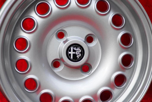 4 pcs. wheels Alfa Romeo GTA 7x15 ET29 105 Coupe, dans Pièces de carrosserie  à Ville de Montréal - Image 2