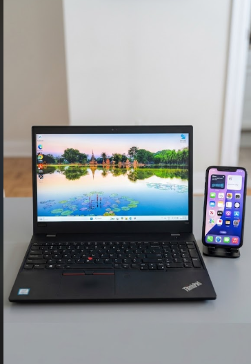 Lenovo ThinkPad T580 Laptop + iPhone 11 (64GB), View more