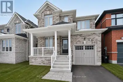 This stunning 4-bedroom plus den detached home with a modern style, comfort, and functionality. Feat...