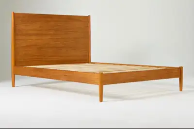 MINT CONDITION West Elm Mid Century Modern Queen Bed Selling for 1400$ Can deliver within GTA PAYMEN...