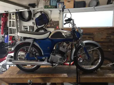 Up for sale is my nicely restored Twin Jet, a model from the first year I believe. Tons of work and...