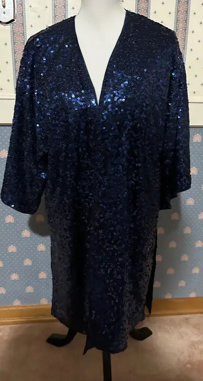 GORGEOUS ALL SEQUINS DARK BLUE , NAVY JACKET ( size M) Brand new , size M, but because of it’s cut &...
