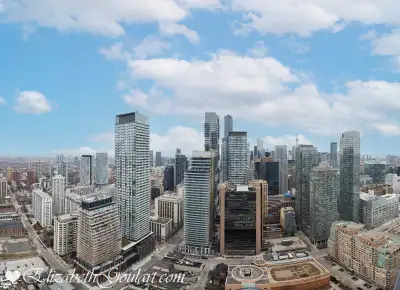 11 WELLESLEY STREET CONDOS - 3 BEDROOM W/HUGE TERRACE & PARKING