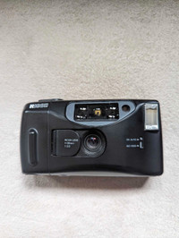 Ricoh 'One Take Easy' compact point & shoot 35mm roll film camer