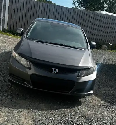 2013 Honda Civic Coupe, manual transmission, only 108,600kms. One owner, lady driven, no accidents....