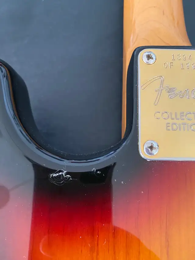 1997 Fender Stratocaster - Collector Edition in Guitars in Calgary - Image 10