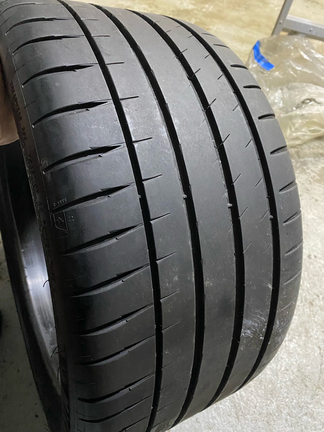 275/30/19 - Michelin PS4S 80-90% TREAD in Tires & Rims in Mississauga / Peel Region