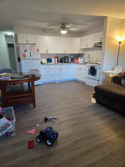 1 Bedroom + Den — Main Floor with Private Entrance Welcome to your new home! These thoughtfully reno...