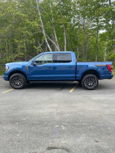 2022 Ford F-150 TREMOR 402a package Power tailgate up&down Interior work surface No issues or accide...