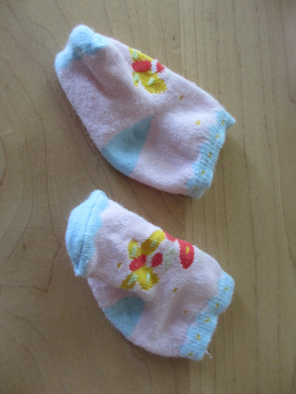 Deux paires de chaussettes bébés fille taille naissance (C148) dans Vêtements - 0 à 3 mois  à Ville de Montréal - Image 3