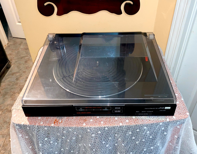 Sansui Fully Automatic Linear Tracking Turntable P-L45 in Stereo Systems & Home Theatre in Ottawa - Image 2