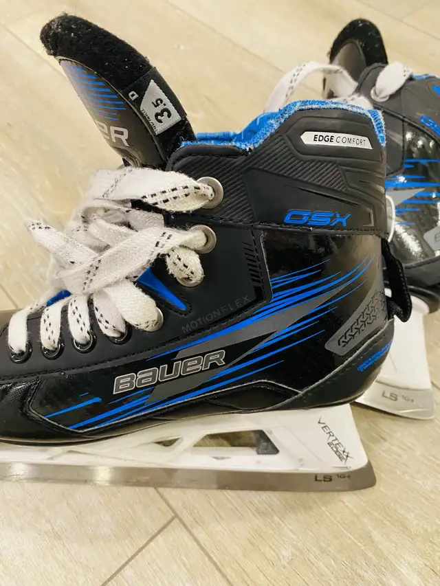 GOALIE SKATES- BAUER GSX size 3.5