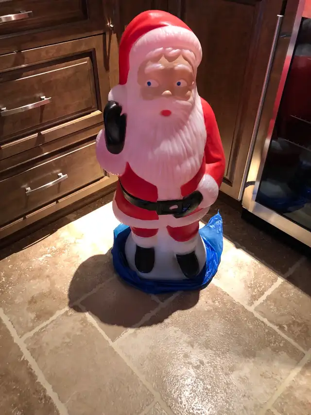 Vintage Christmas blow mold light up in Holiday, Event & Seasonal in Ottawa - Image 2