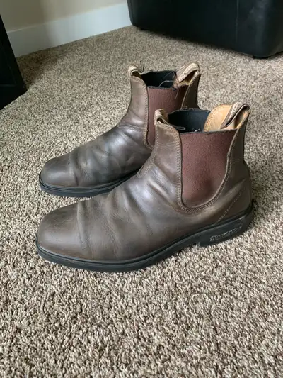 Mens chisel toe blundstone Chelsea boots size 12 (11AU) Soft toe Pickup in nw beddington