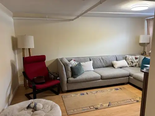 Superbe 3½ sous-sol – Ville Saint-Laurent | Disponible maintenant Spacieux et lumineux 3½ au sous-so...