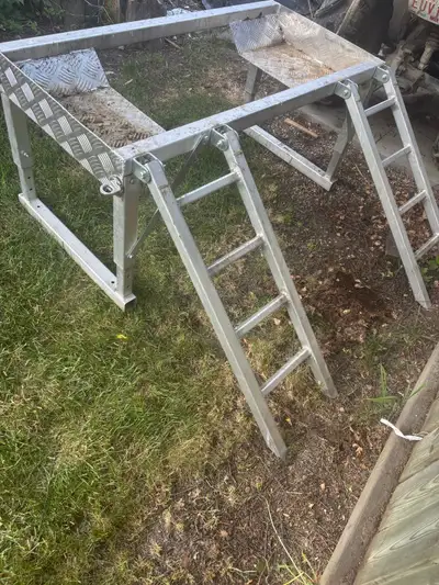 Bought new and only used a few times. Adjustable- measurements are in the pictures.
