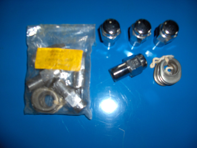 Cragar chromed lug nuts & vintage chromed wheel lock set in Tires & Rims in Brockville - Image 2