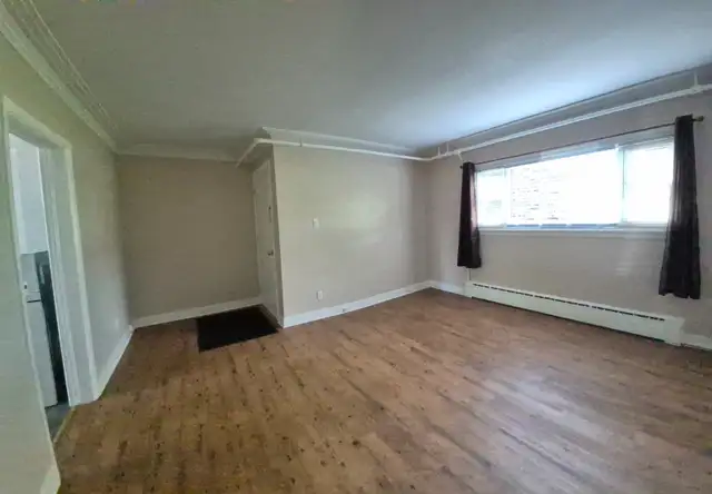 2 BEDROOM IN GANANOQUE $1800 (FIRST MTH FREE) in Long Term Rentals in Kingston - Image 6