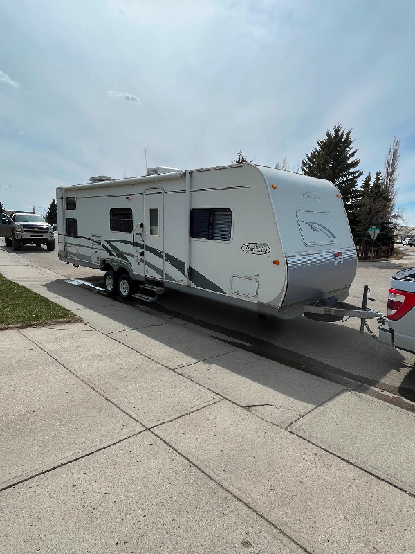 2005 Trail-Lite by R-Vision 8304S - 30’ RV in Travel Trailers & Campers in Calgary