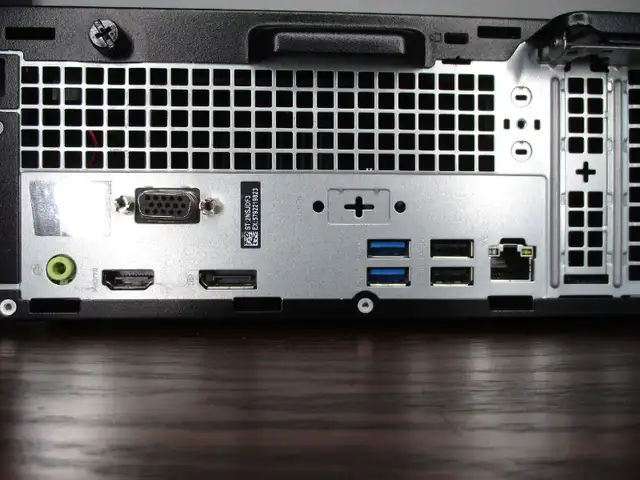 Dell Optiplex 3080 SFF Computer i5-10505 3.2Gh 8GB 1TB DVDRW W11 in Desktop Computers in City of Toronto - Image 7