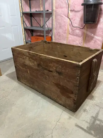 Very Very old box, 45L, 28W, 24D, make great fire wood box, coffee table, or TV stand, was Red at on...