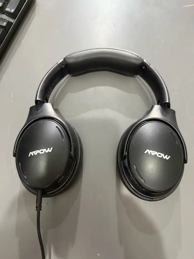Wireless / Wired Mpow Headphones firm price in Headphones in Calgary - Image 2