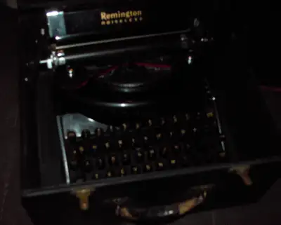 1930s Antique Noiseless Remington Typewriter, View more