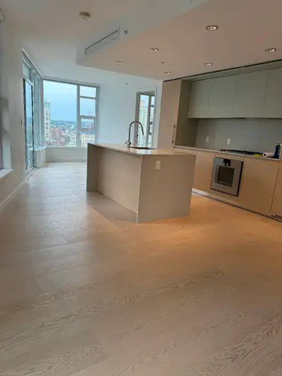 Beautiful and spacious 2 bedroom + 2 bathroom unit at the One Burrard Place in the heart of downtown...