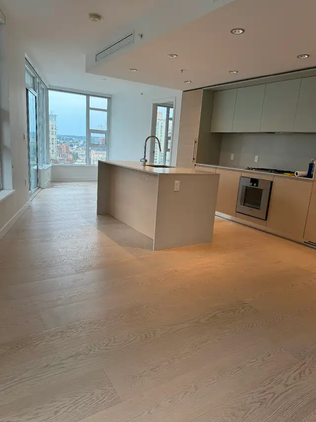 2 bed downtown Vancouver in Long Term Rentals in Vancouver - Image 2