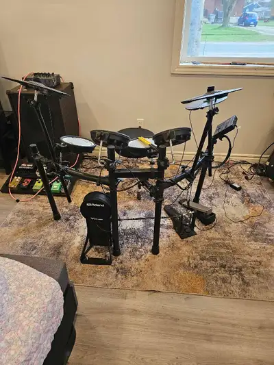 Roland V Drums electronic drum set, View more